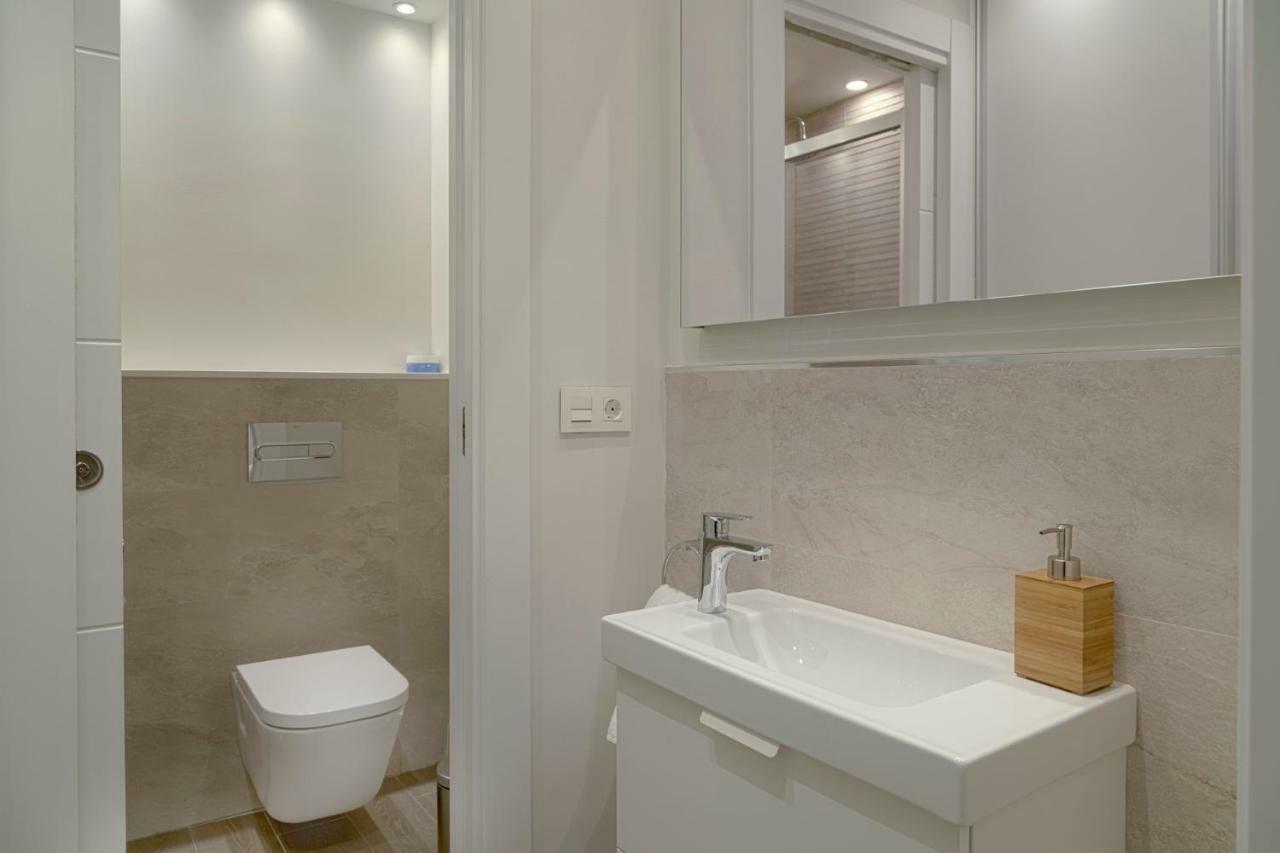 Suncity Teatro Premier Apartment มาลากา ภายนอก รูปภาพ
